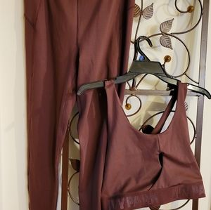 Ivy Park sports bra w/ high waist leggings